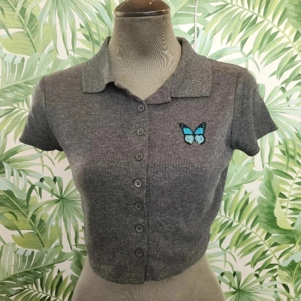 Womens Faded Rose Gray Collard Butterfly Button Down Crop Top